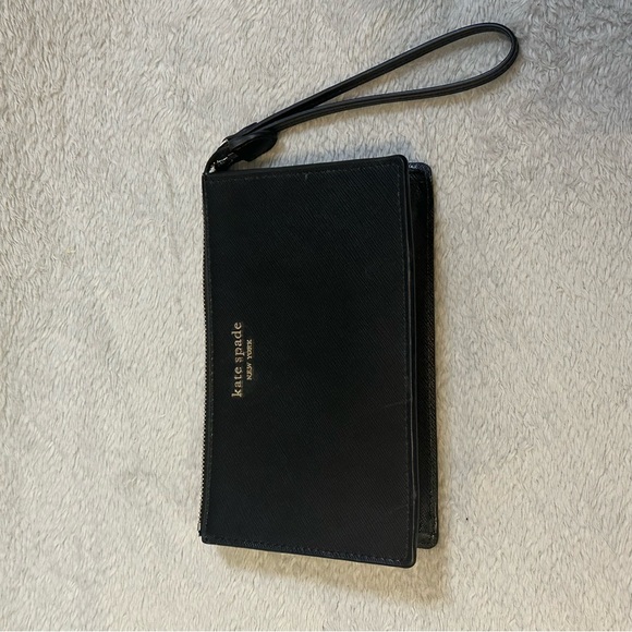 Kate Spade Wristlet - Picture 4 of 5